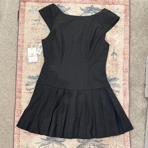 NWT Aritzia Sunday Best Palette Heather charcoal pleated mini dress